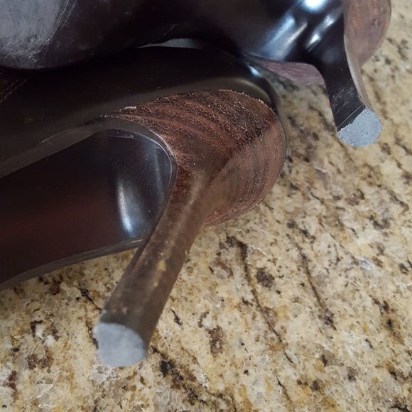 ♥️ Guess Leather Heel Boots - Picture 6 of 7